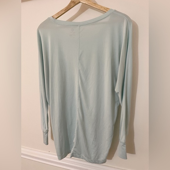 Old Navy Active Long-Sleeve Top – XS – Soft Mint Blue - Picture 3 of 5